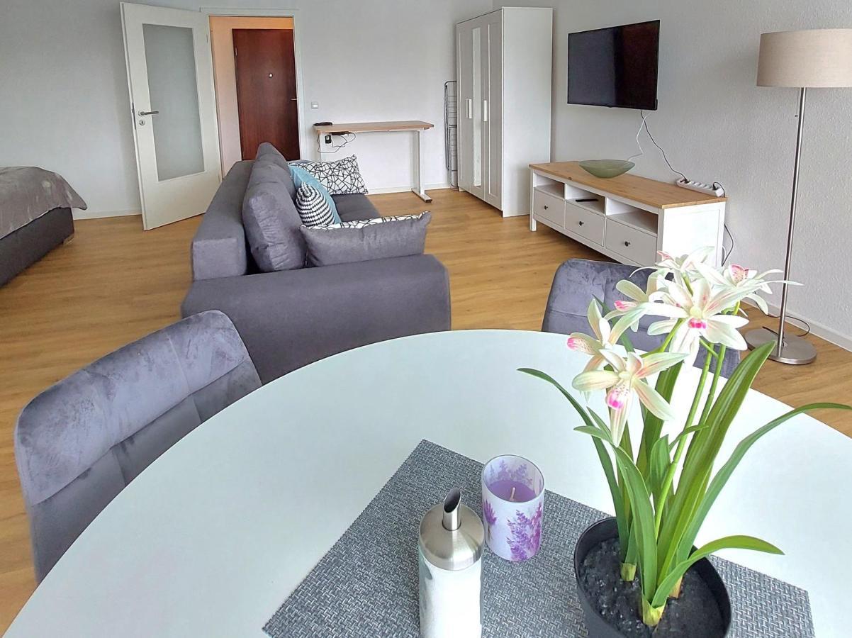 Moderne Wohnung Mit Vollausstattung In Ruhiger Lage, W-Lan Grossrohrsdorf Luaran gambar