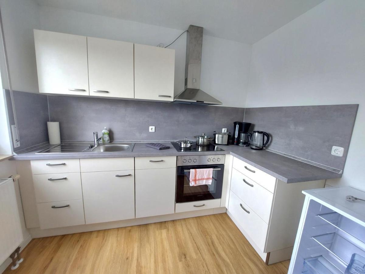 Moderne Wohnung Mit Vollausstattung In Ruhiger Lage, W-Lan Grossrohrsdorf Luaran gambar