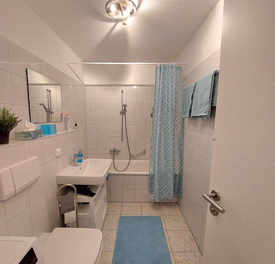 Moderne Wohnung Mit Vollausstattung In Ruhiger Lage, W-Lan Grossrohrsdorf Luaran gambar